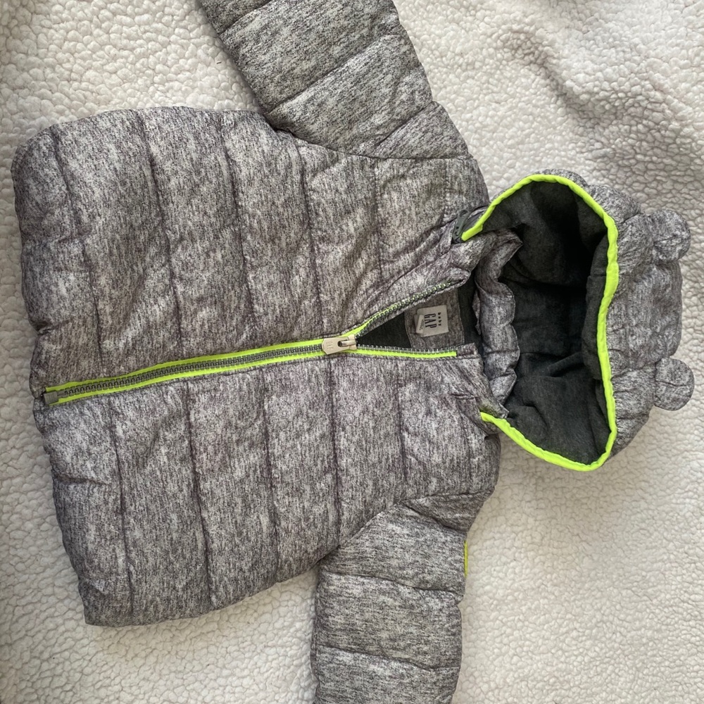 Gap 18-24 mon jacket. Great condition